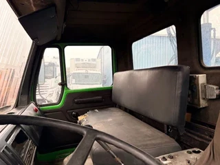 Mercedes-Benz 1617 1987 - C 4x2 KIPPER WITH CRANE (6-CILINDER ENGINE / MANUAL GEARBOX / FULL STEEL SUSPENSION) immagine 13