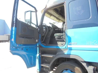Volvo FH 2012 - 420 6X2 NL TRUCK image 9