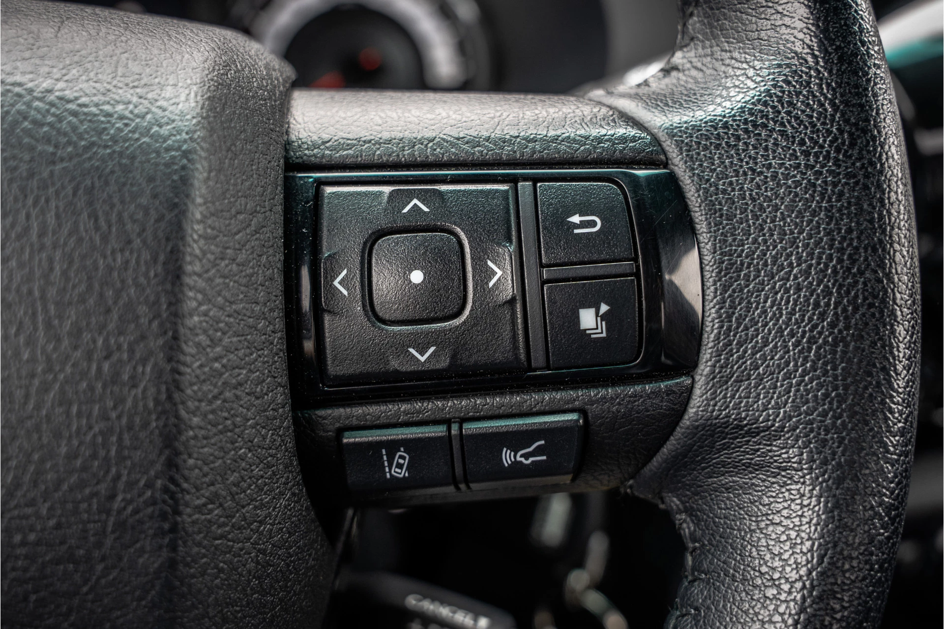 Toyota Hilux 2020 - 2.4 D 4WD | 150 PK | LED | Camera | Cruise | Navi | Climatronic | Trekhaak immagine 15