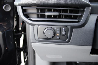 Ford Transit Custom 2024 - 320 2.0 TDCI L2H1 Trend 170pk - Achterklep - Carplay - Android - LED koplampen - Stoelverwarming - 70l tank - Rijklaar image 19