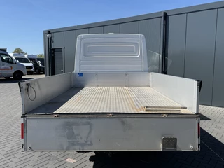Volkswagen Crafter 2019 - 2.0 TDI 102 PK / PICK UP / 1e EIG. / TREKHAAK / AIRCO / OPEN LAADBAK / 2.500 KG AHG / 3-ZITS / APPLE CARPLAY image 6