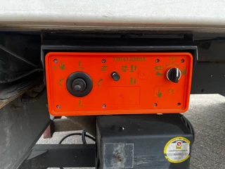 Volvo 240 2010 - FL Closed Box | Refrigerated | Low Milage | Excellent state | изображение 7
