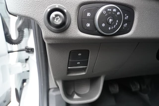 Ford Transit 2024 - 350 2.0 TDCI 130PK L3H2 Trend imagem 19