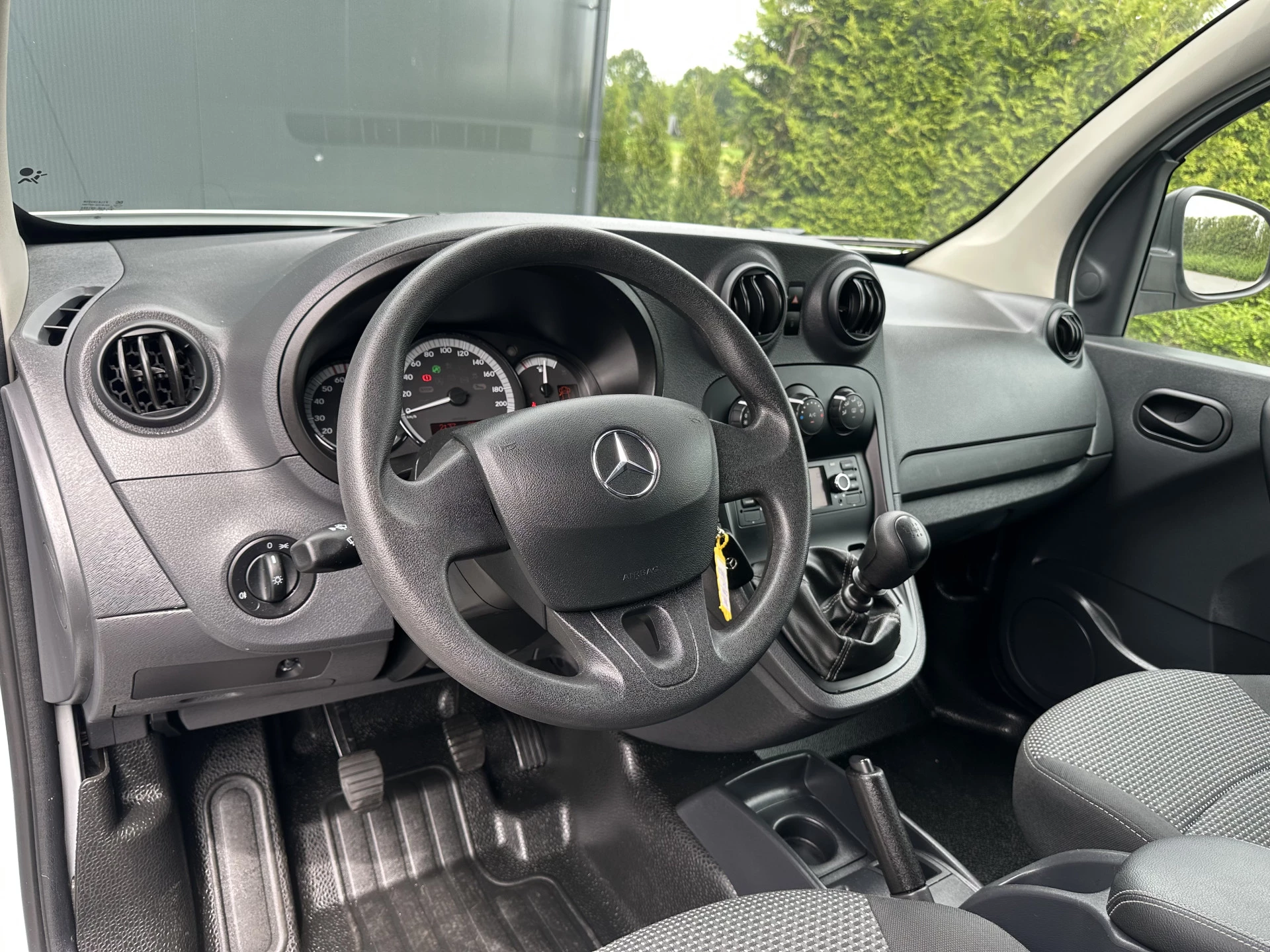 Mercedes-Benz Citan 2019 - 112 BENZINE 115 PK / BPM VRIJ / 1e EIGENAAR / NAVI / AIRCO / 17 INCH image 7