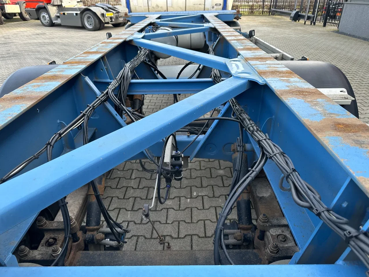 Van Hool 2014 - 3-assige aanhanger / 20FT / BDF / schijfremmen / ALCOA / liftas / NL-aanhanger image 12