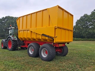 VGM 1990 - 14 kipper/dumper met opbouw te koop