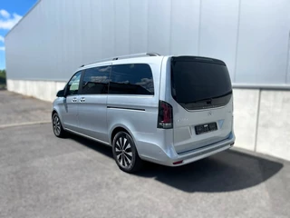 Mercedes-Benz V-Class 2024 - *300d 4Matic**Panoschuifdak*Airco V+A*Burmester*AHK 2,5t*Elektr. schuifdeur L+R*4Matic*Stuurverwarming*Stoelverwarming obrazek 2