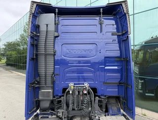 Volvo FH 2017 - 13.460 ONLY 661.000 KM FULL SPOILER 2X TANKS SMART TACHO GEN 2 HOLLAND-TRUCK image 18