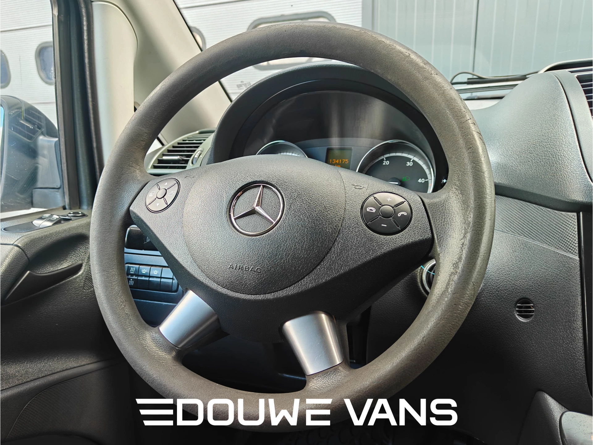 Mercedes-Benz Vito 2011 - 113 L2 4x4 Automaat Airco Trekhaak Omvormer Flitsl zdjęcie 21