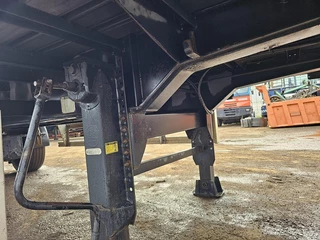 Renders ROC 12.18 N | 2 STEERING AXLES \ TUV BELGIUM 20/06/2026. 2011 - N/A image 9