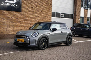 MINI Electric 2022 - Classic Trim 33 kWh, SOH 94%, Pano, Leder, H&K afbeelding 2 miniatuur