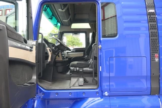 MAN TGX 2018 - 18.500 XXL | Mega/Lowdeck | Lifting Fifth Wheel | 749782Km | 2018 | Retarder | 2 Tanks | Full Air | Stand Klima | Roof Airco | 2 Sleeping beds | Seat Heating/Cooling | German Truck bild 26