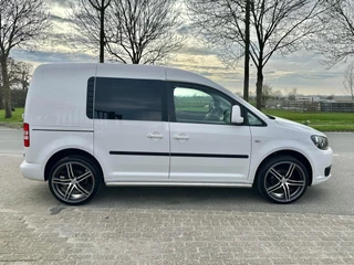 Volkswagen Caddy 2015 - 1.6 TDI BMT Airco/Cruise/Marge 148 PK!!! obrazek 4