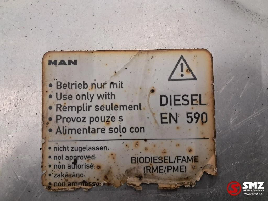 MAN 2018 - Occ brandstoftank + brandstofniveusensor + steunen image 5