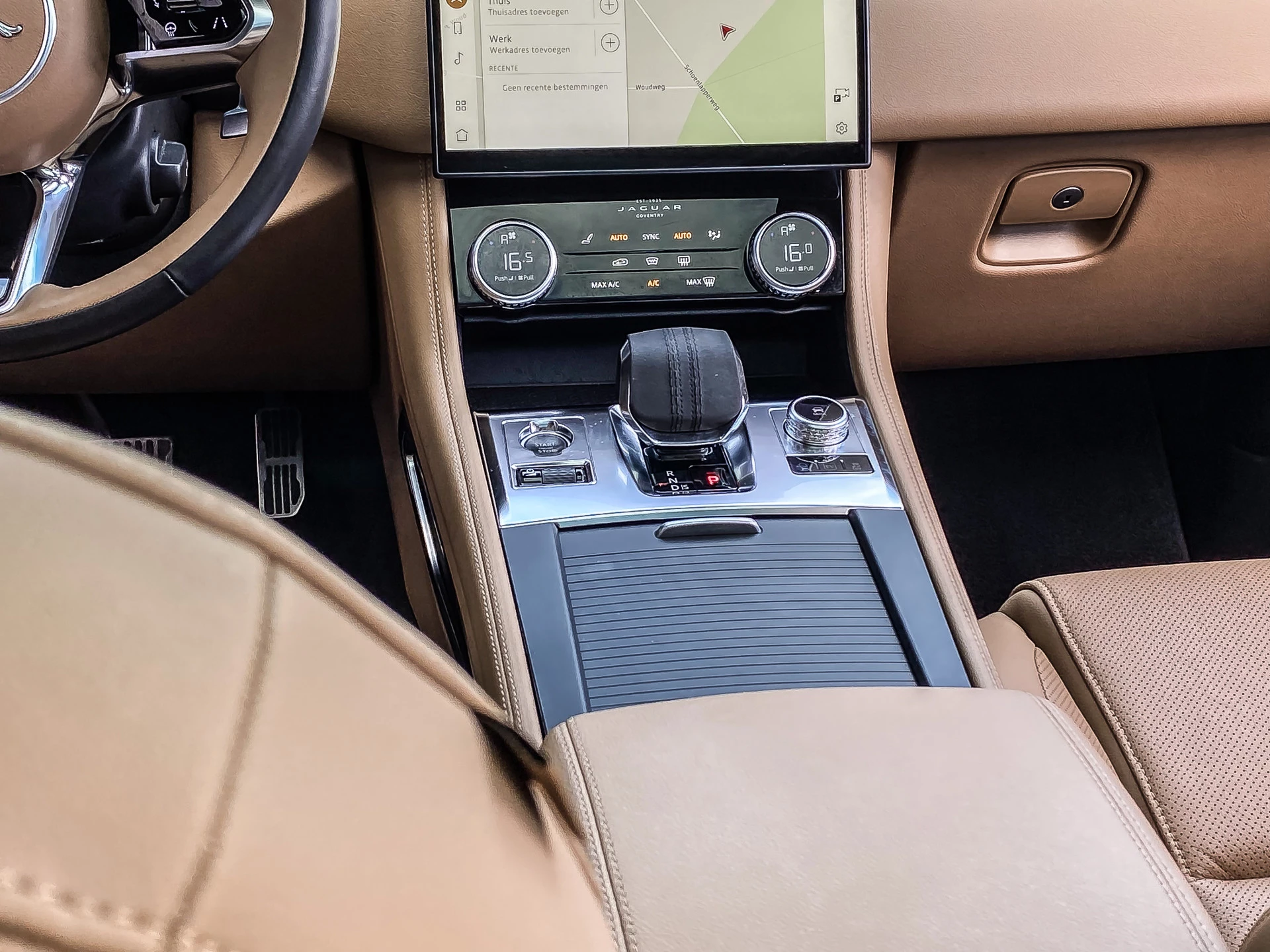 Jaguar F-PACE 2022 - 2.0 P400e S 400PK PHEV afbeelding 11