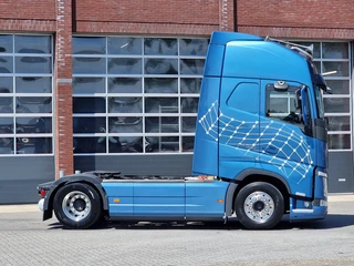 Volvo FH 2019 - 13.500 Globetrotter XL 4x2 - I parkcool - Full air - Leather - 2x tank obrazek 8