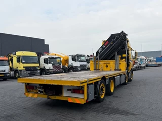 DAF CF 85.460 2009 - 8x2 + Hiab 600E-7 Hipro immagine 10