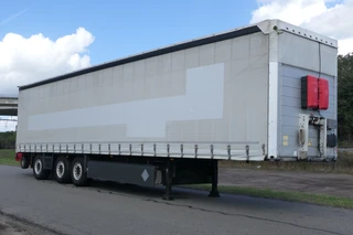 Schmitz Cargobull 2013 - SCB*S3T + PALFINGER F3-203 PX | 895 Hours | 2015 | Tautliner | 2013 | RoofSafetyAirBag | Lift Axle | Steering Axle | TUV/MOT/APK 01-2027 | German Trailer zu verkaufen