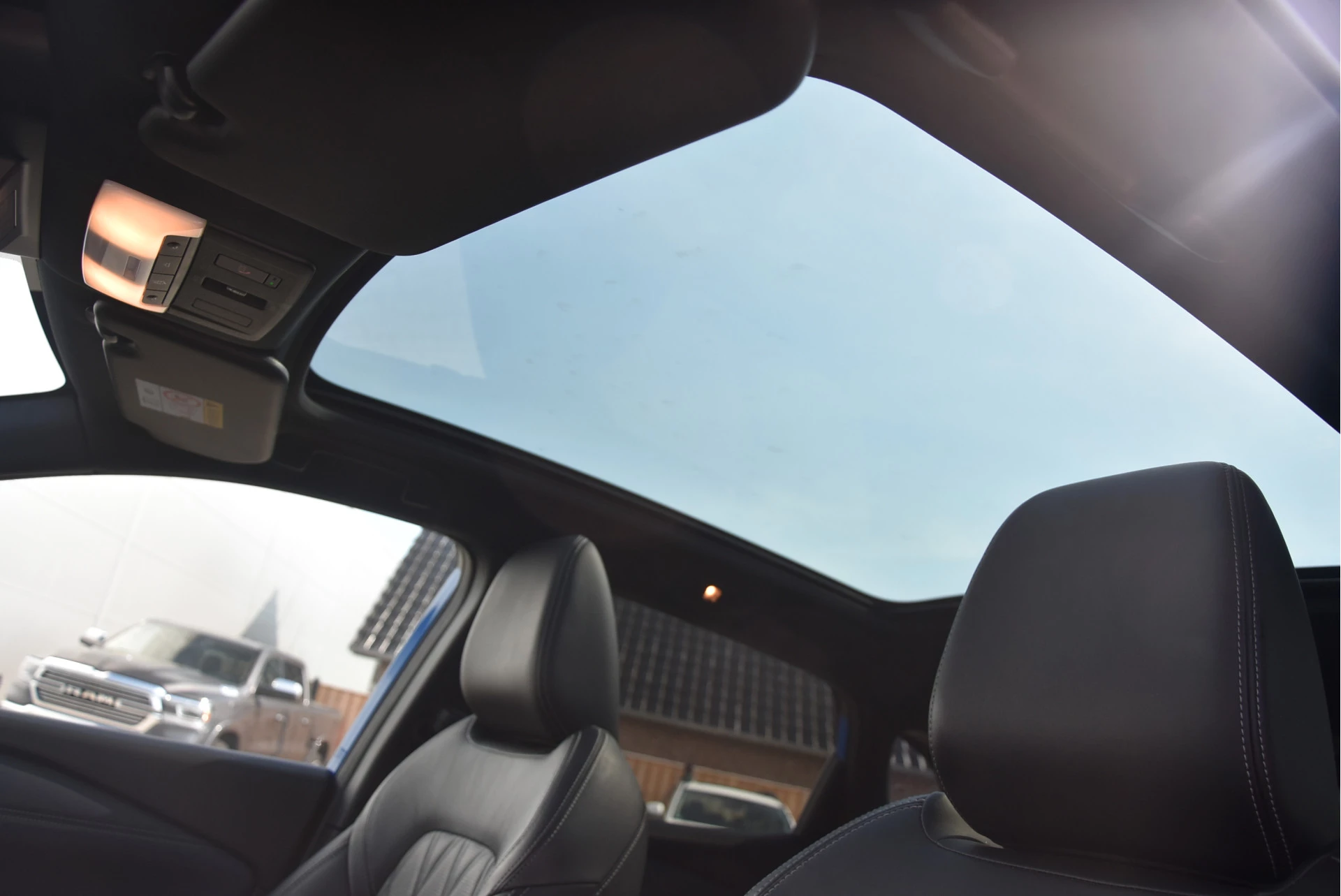 Nissan QASHQAI 2023 - 1.3 MHEV Xtronic Tekna Plus afbeelding 41