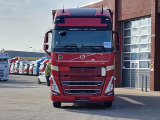 Volvo FH 2022 - 13.460 Globetrotter XL 6x2 - BDF - Loadlift - I Save - I parkcool - Full air - With box immagine 2