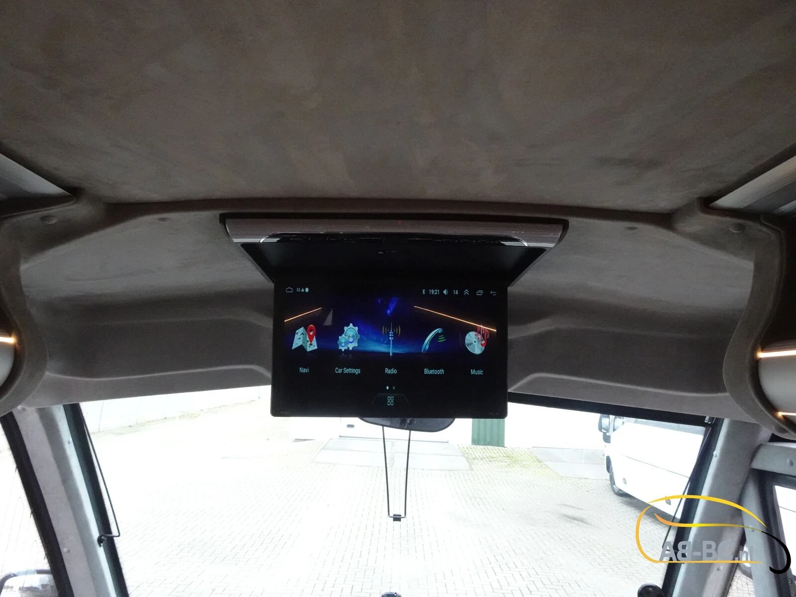 Iveco Aveuro Tourna 35 Seats EURO 6 2 Units Available afbeelding 91