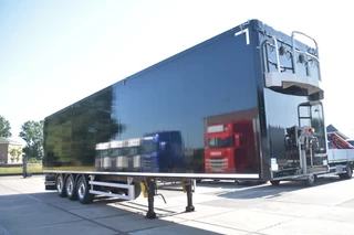 Kraker 2024 - CF-Z - WALKING FLOOR - 10 MM - SAF AXLES - LIFT AXLE - DISC BRAKES - ALCOA'S - WABCO SMARTBOARD - REMOTE CONTROL - te koop