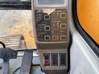 Hyundai R360LC-7 2005 - N/A imagem 21