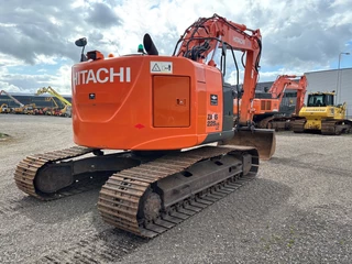 Hitachi N/A 2015 - ZX225USLC-5B excavator, 2015 year, Fresh condition! zdjecie 3