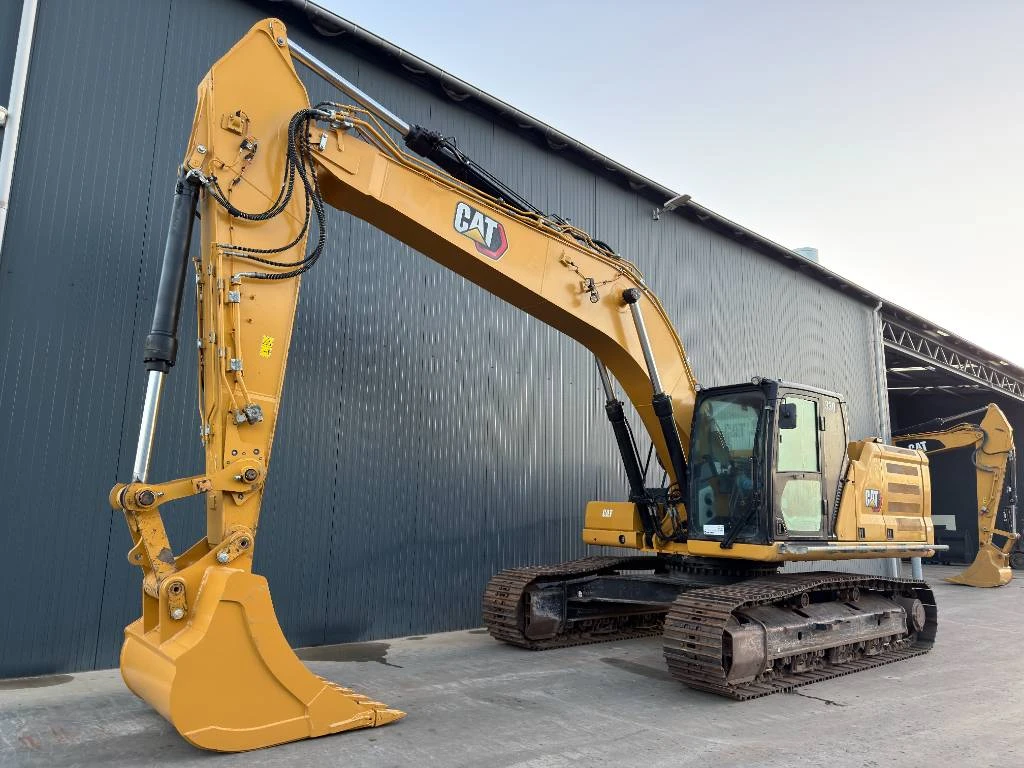Cat 2020 - 330 07B afbeelding 1