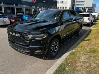 Dodge Ram 1500 2024 - 2025 Laramie Sport Twin Turbo nu in de showroom ! obrazek 3
