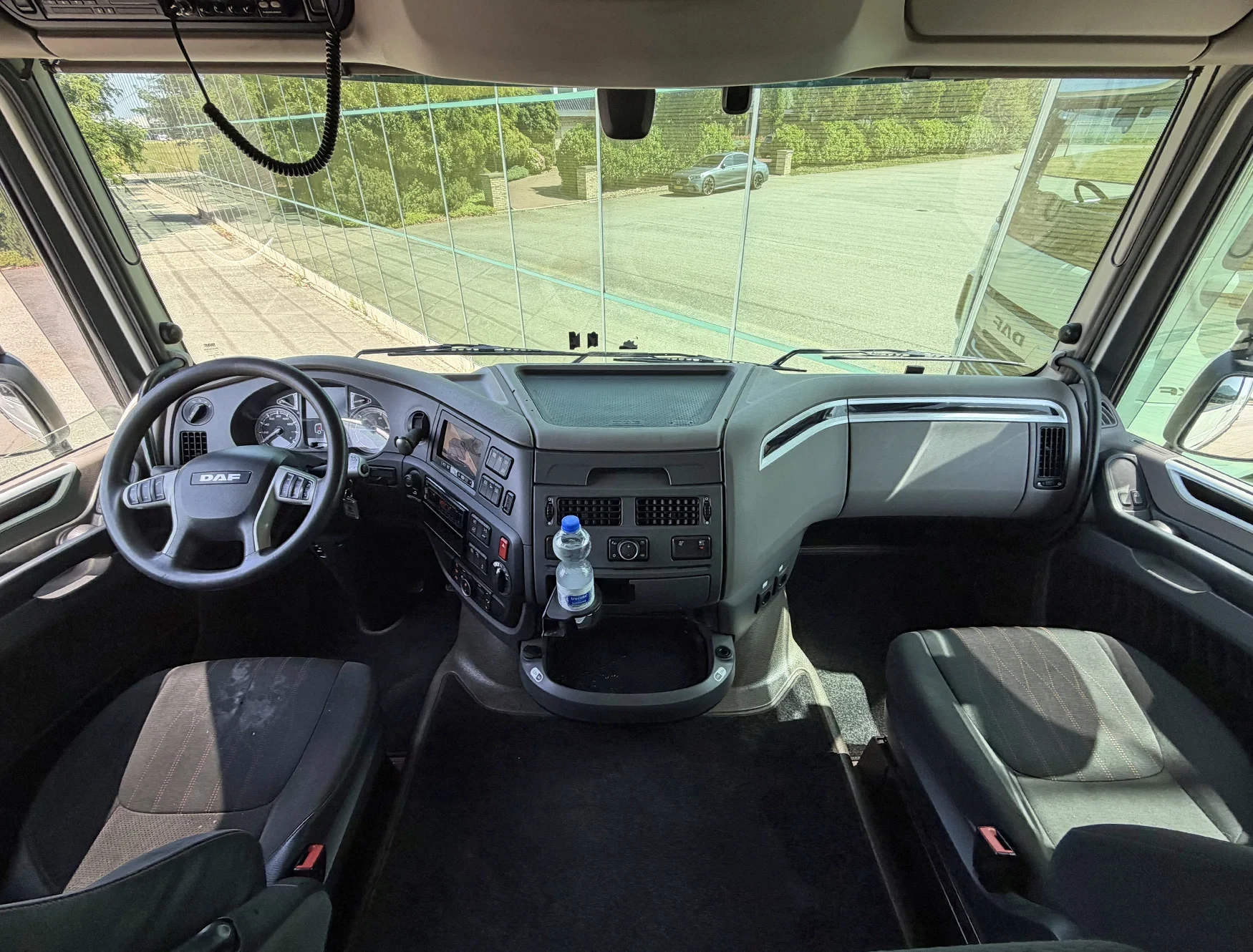 DAF XF480 2019 - FTG SSC 6X2 TWINSTEER 760.000 KM PTO + HYDRAULICS SUPER CONDIITON NL-TRUCK afbeelding 9