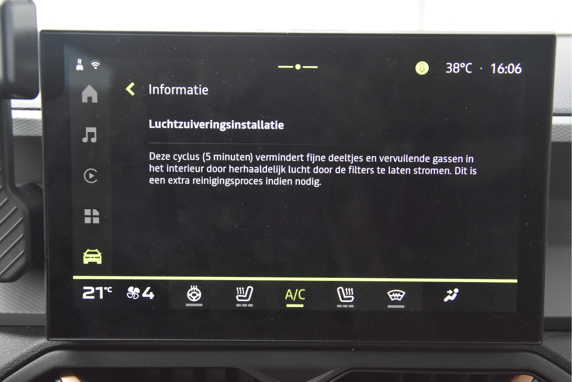 Dacia Duster 2025 - 1.6 Hybrid 140 Extreme | Winter + Techno Pack | afbeelding 25