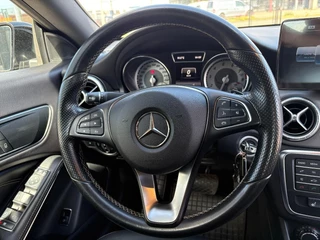 Mercedes-Benz CLA 2015 - 200 obrazek 9