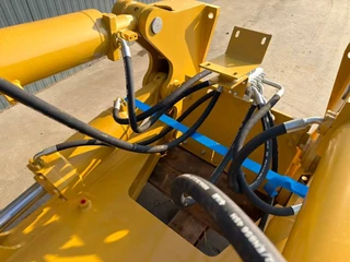 Cat N/A 2026 - D8R Multi Shank Ripper obrazek 10