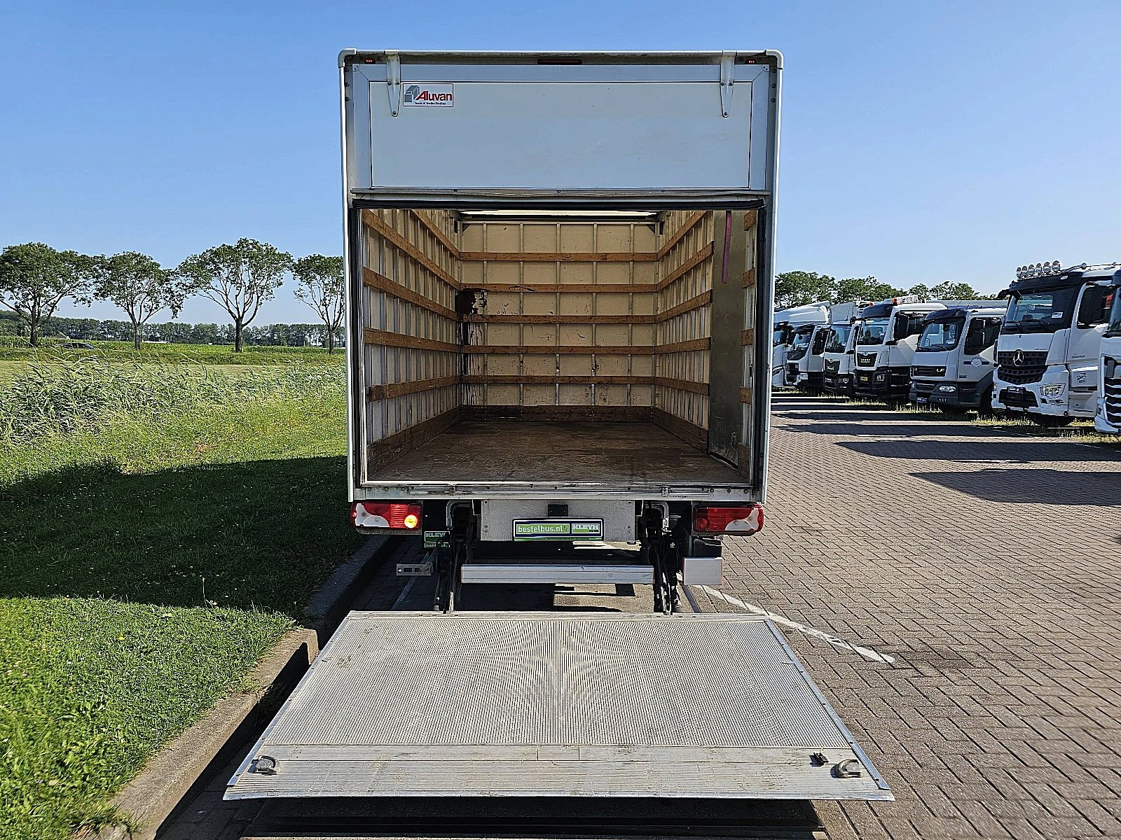 Mercedes-Benz Sprinter 2022 - 314 image 10