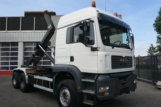 MAN TGA 2005 - 26.460 | Hooklift VDL 25Ton | 6X4 | 754023Km | 2005 | Full Spring | Sleep Cab. | Stand Klima | Belgium Truck te koop