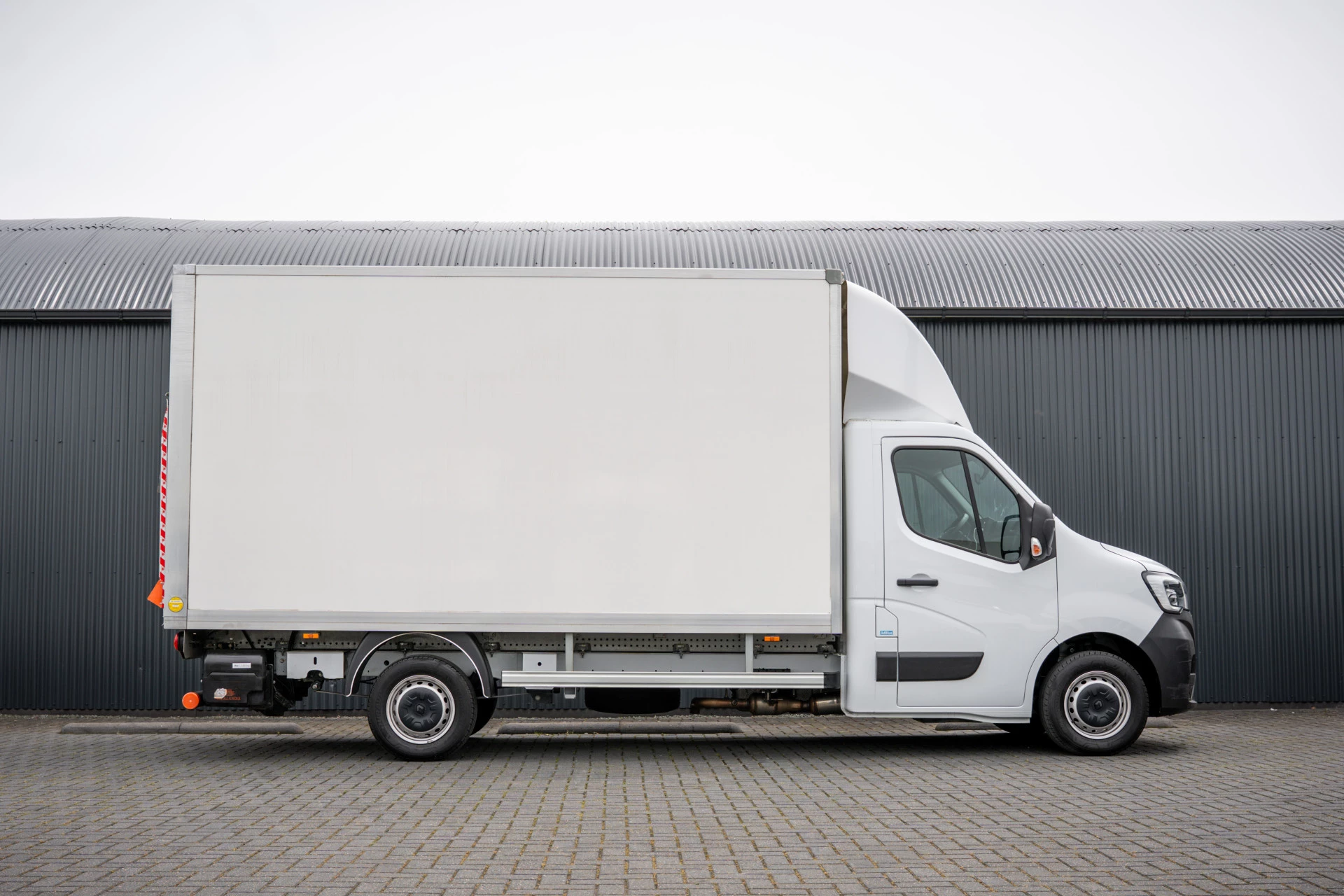 Renault Master 2024 - 2.3dCi | Bakwagen met Laadklep | LED | Carplay | Camera | Cruise Bild 6