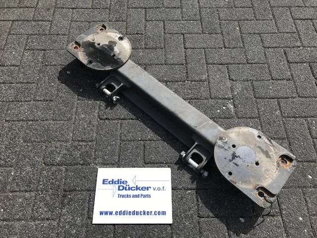 DAF 2017 - 1709409 BEVESTIGINGSBALK LUCHTVERING LF45(IV/VI) afbeelding 1