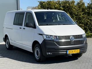 Volkswagen Transporter 2020 - 2.0 TDI / L2H1 / 6-PERS DUBBELE CABINE / ZEER NETJES / ACHTERKLEP / INRICHTING / CRUISE imagen 4