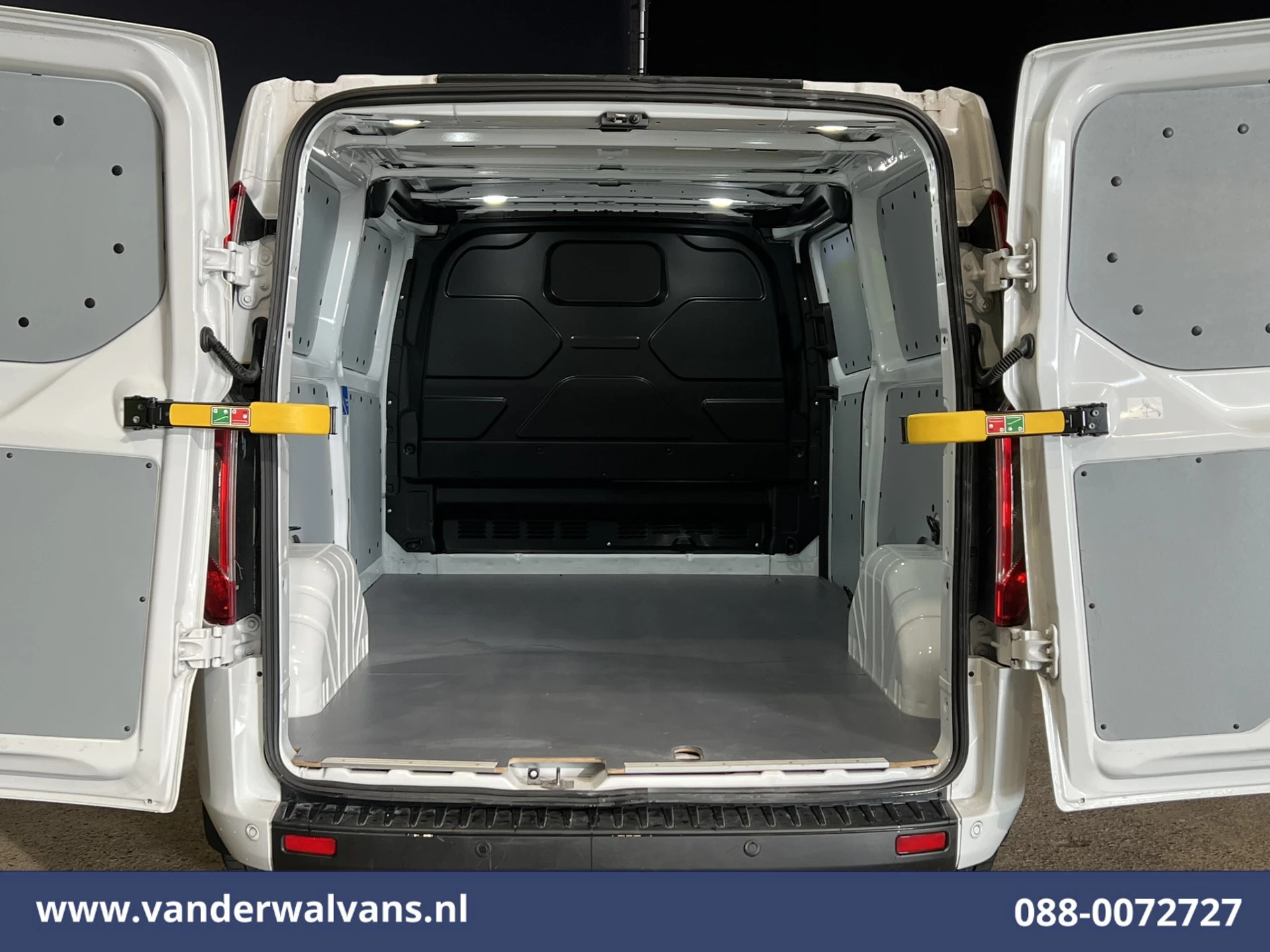 Ford Transit Custom 2021 - 2.0 TDCI L2H1 Euro6 Airco | Camera | LED | Cruisecontrol | Parkeersensoren obrázek 2