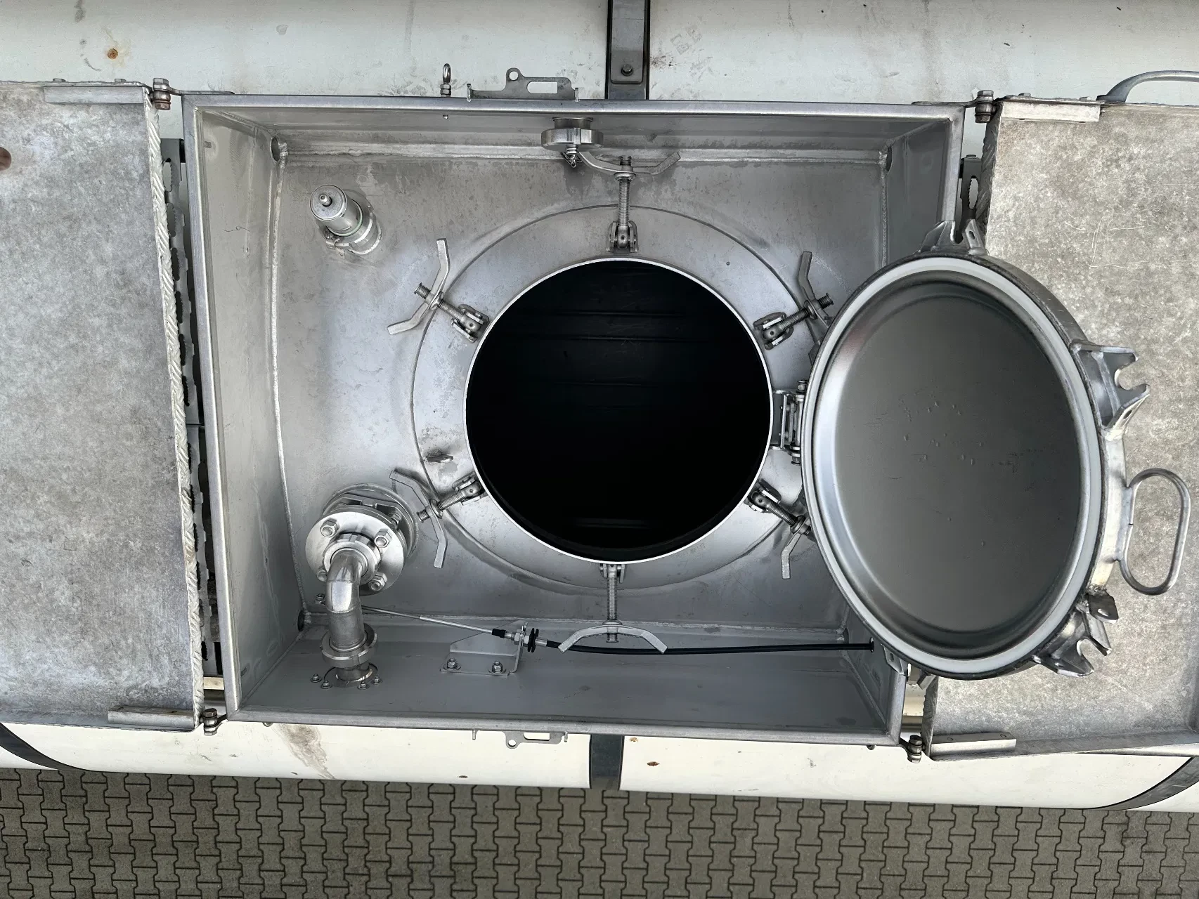Van Hool 2015 - FOOD / 39.000L / 3-COMP / INOX / NL-trailer image 15