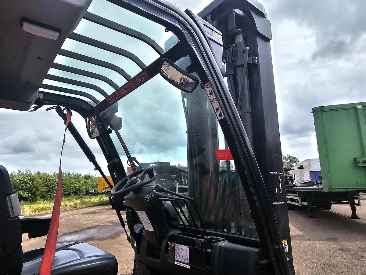 Hyster H5.0FT | 5000 KG|TRIPLE MAST 6,10 MTR HIGH| 6123 HOURS | FREE LIFT|SIDE SHIFT 2011 imagen 18