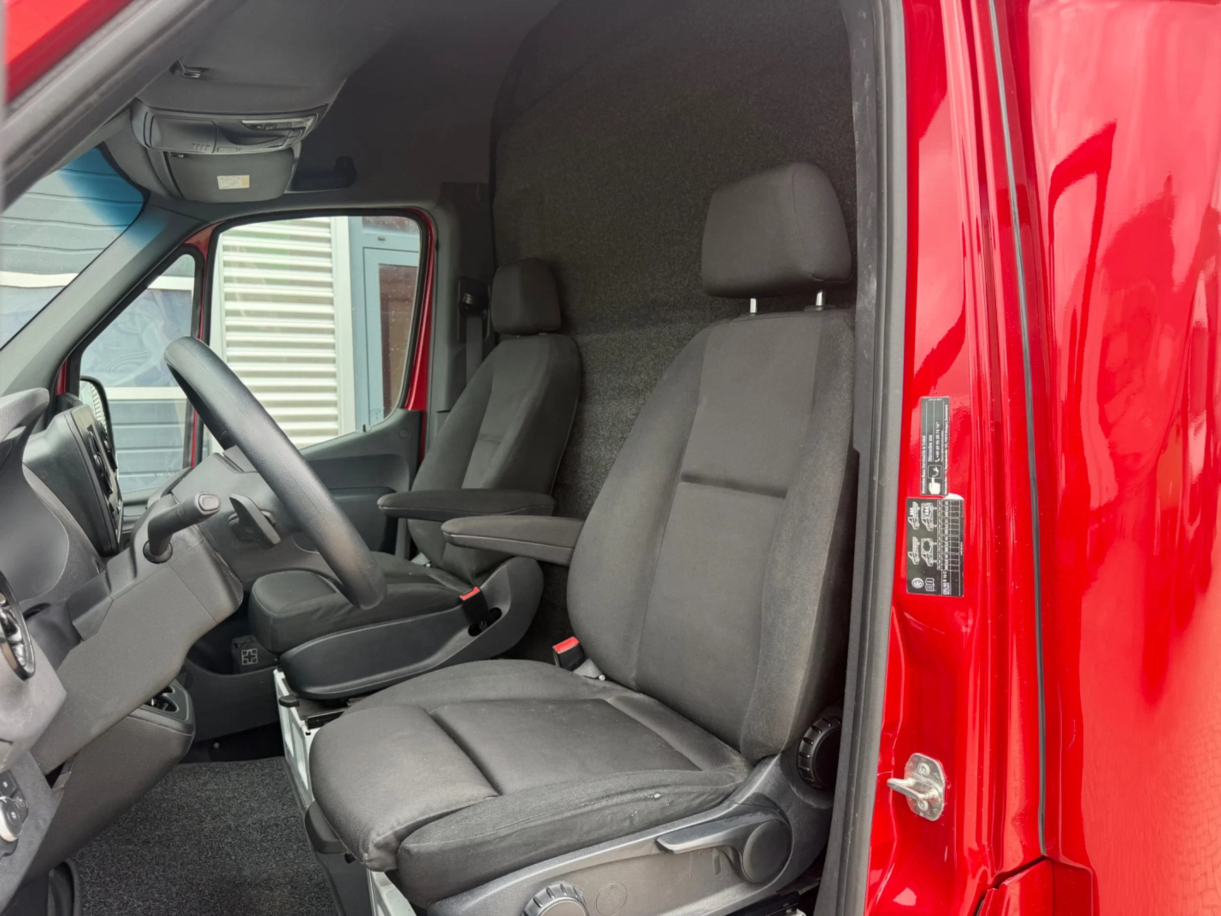 Mercedes-Benz Sprinter 2024 - 317CDI Paardenwagen-Hengsten Uitvoering Automaat Airco Navi Cruisecontrol 70,000KM obrázek 20
