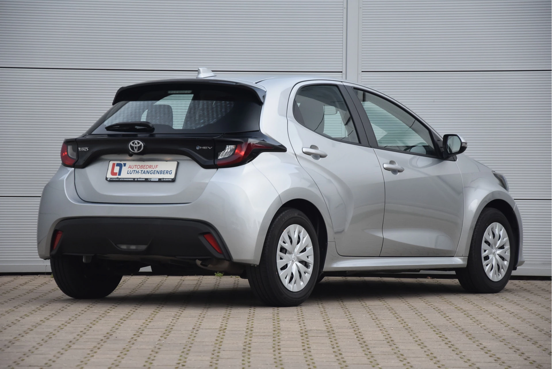 Toyota Yaris 2024 - 1.5 Hybrid 115 Comfort zdjęcie 2