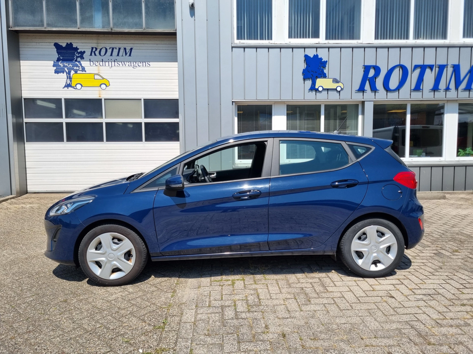 Ford Fiesta 2018 - 1.1 Trend AIRCO, NAV. PDC. image 3