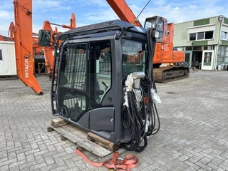 Hitachi - ZX 210 LC-5/ 250LC-5/280LC-5 obrázek 3 náhled