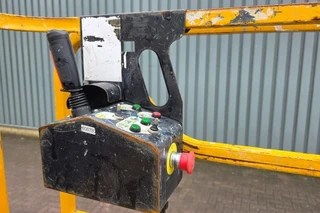 Haulotte 2011 - Compact 8 As-Is, Electric, 8m Working Height, 350k immagine 3 miniatura