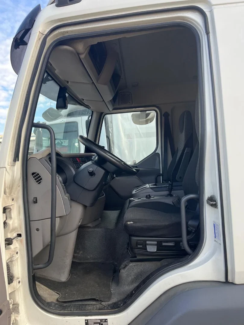 DAF - LF 210 FA Cabine afbeelding 4