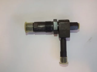 Diverse N/A - BOSCH NOZZLE KD57SD81/13 
MAGIRUS DEUTZ  bild 1