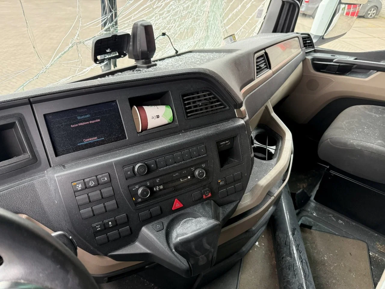 MAN TGX 2021 - 18.510 / RETARDER / !!ONLY:319233 KM!! / ACC / LWDS / AUTOMATIC / EURO-6 / 2021 obrázek 24